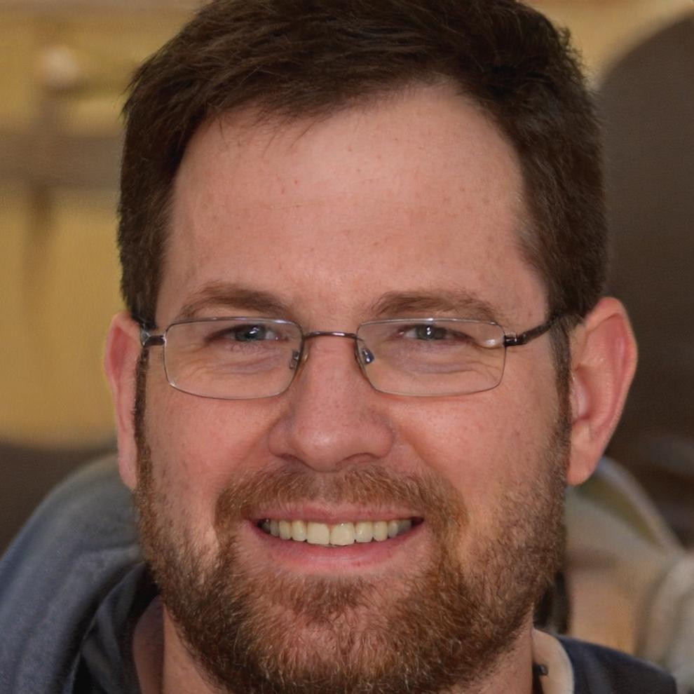 Portrait of Henrik, Senior Financial Data Analyst